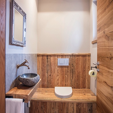plumpsklo toilette en vogue in your holiday house hotel in waidring tyrol