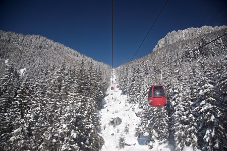 Steinplatte Skilift mit Hütte in Tirol(c) TVB PillerseeTal - rol.art images