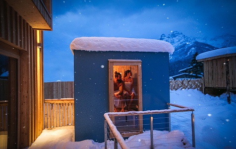 Private outdoor Sauna nach dem Skitag in der Sauna in den Alpegg Chalets