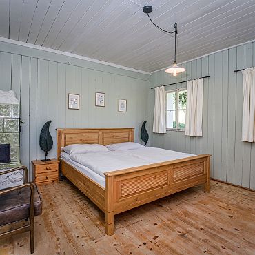 Schlafzimmer im Erdgeschoss neben der Stube