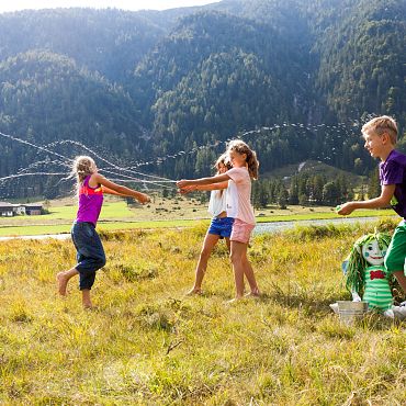 Kinder Pillersee 01 © Tirol Werbung - Pupeter Robert
