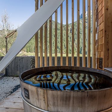 Tiny Chalet Kalipé - Holzbadefass